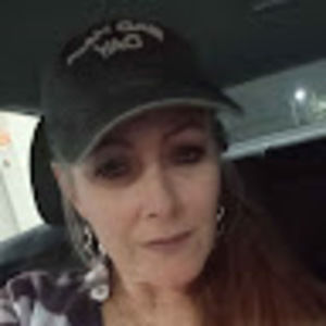 Meet your Posher, Carrie